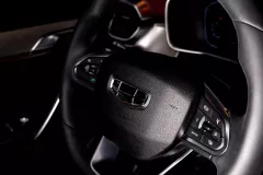 geely-coolray-i-do-obnovleniya-9
