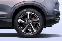 geely-coolray-i-posle-obnovleniya-4